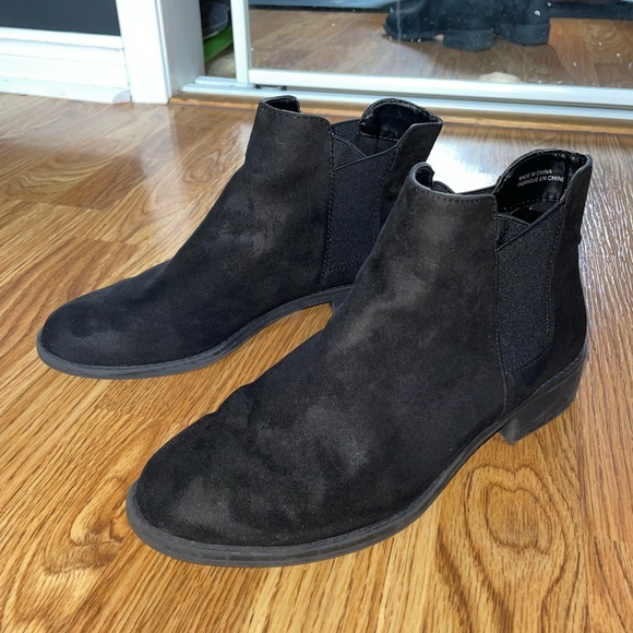 Black Booties - Picture 1 of 7